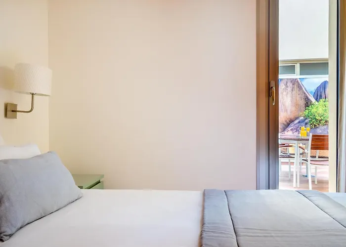 Homeabout Fresca Apartment I