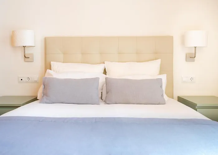 Homeabout Fresca Apartment I